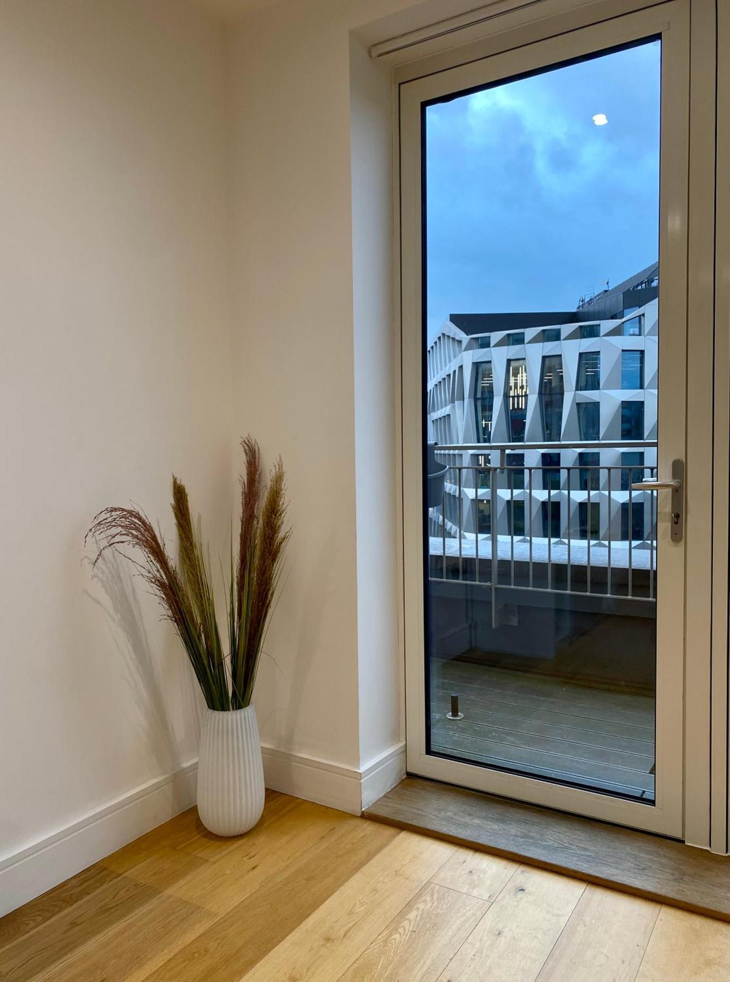 Spacious 2 Bedroom Penthouse Retreat London Bagian luar foto